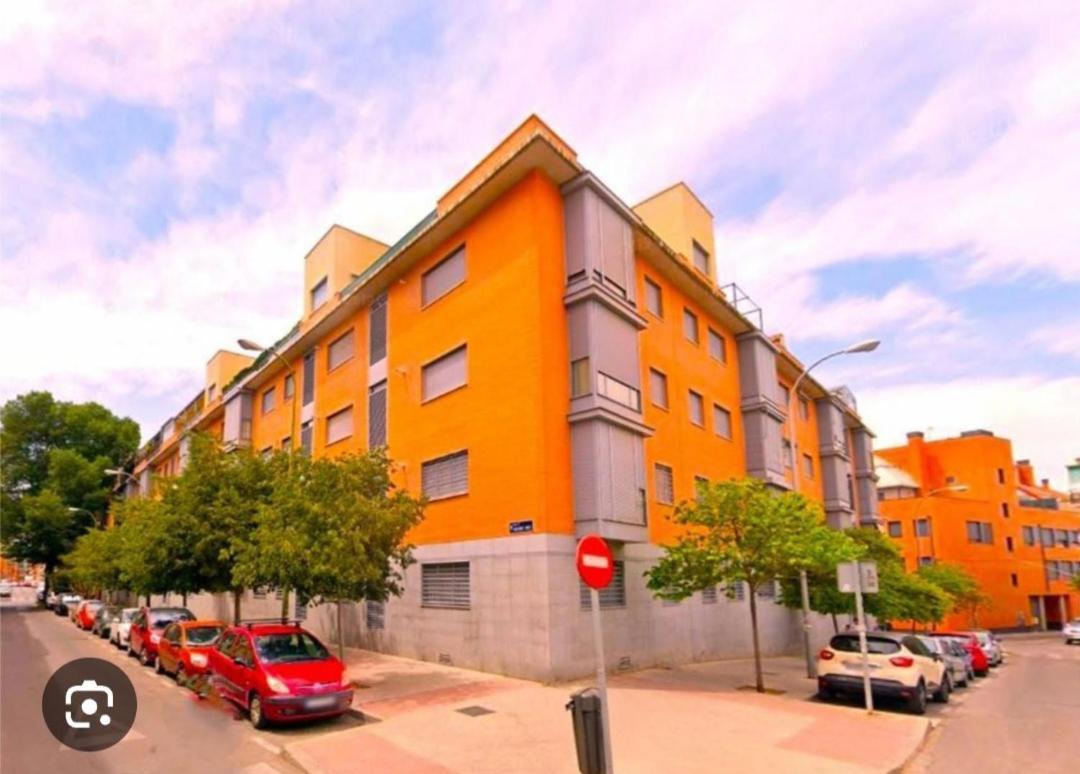 Habitacion Privada En Piso A 10 Minutos De Atocha Мадрид Екстериор снимка